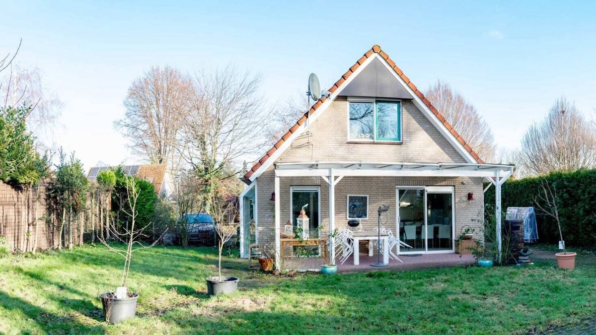 Wijchen House | Villa Lola Summary: V