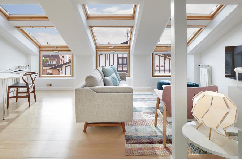 Antiguo Villa | Villa Loretopea by FeelFree Rentals