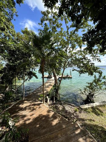 Bacalar Villa | Villa Lotta - private access to lagoon