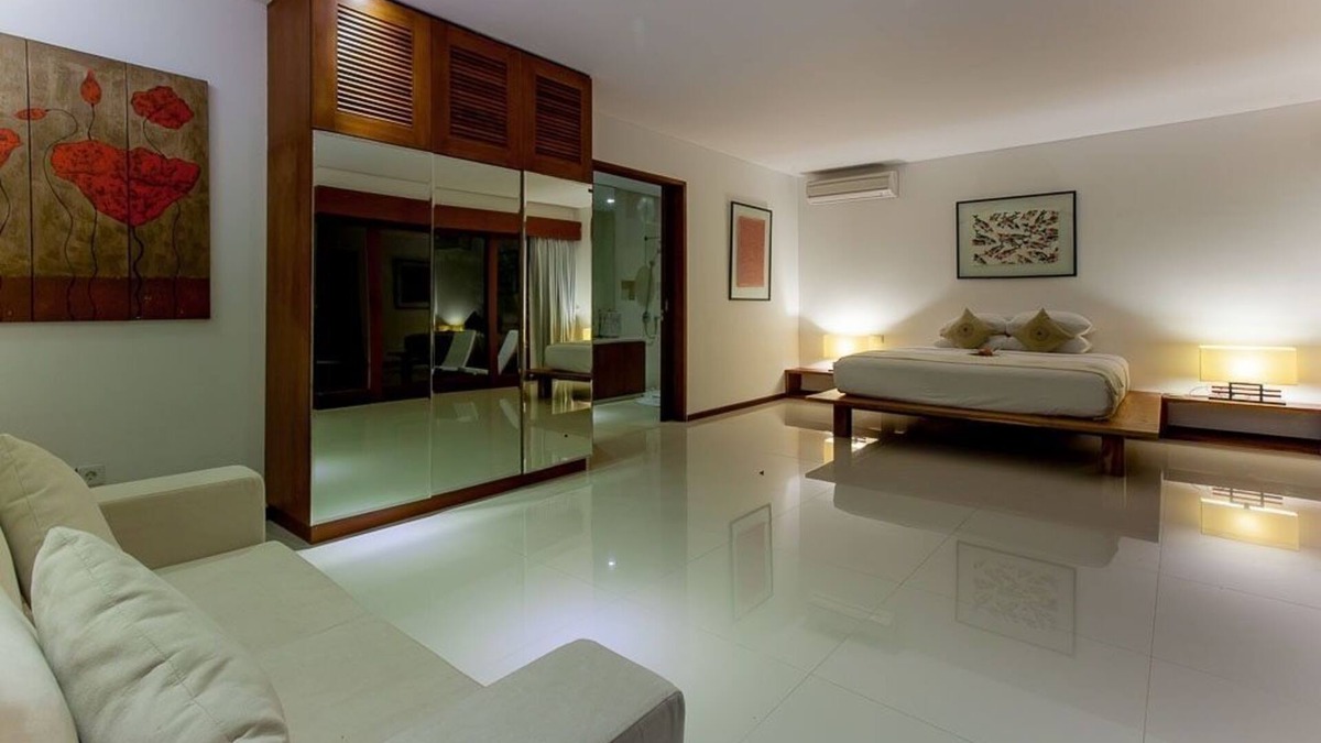 Petitenget Villa | Villa Lucia Absolute Beachfront Candidasa Area