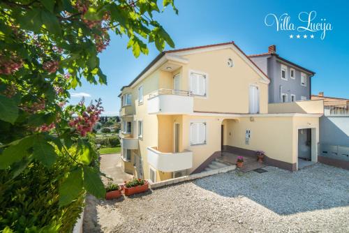 Gregovica Apartment | Villa Lucija