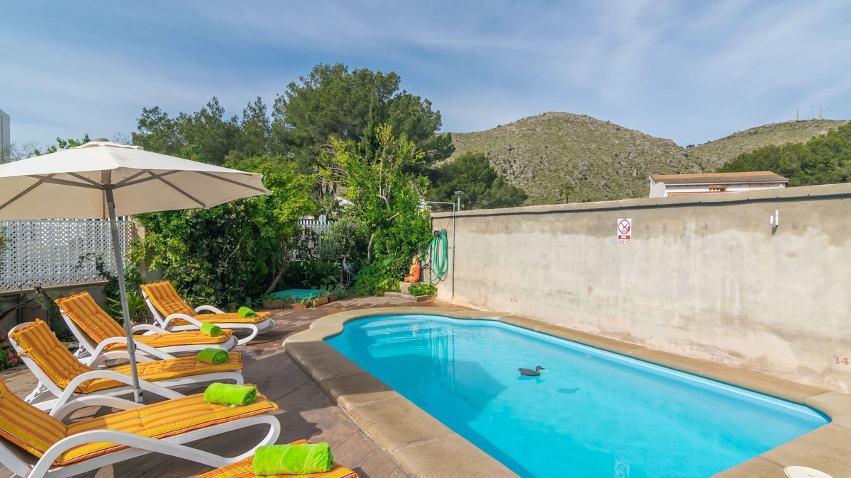Alcudia Villa | VILLA LUNA - Beautiful villa with private pool. Free WiFi.
