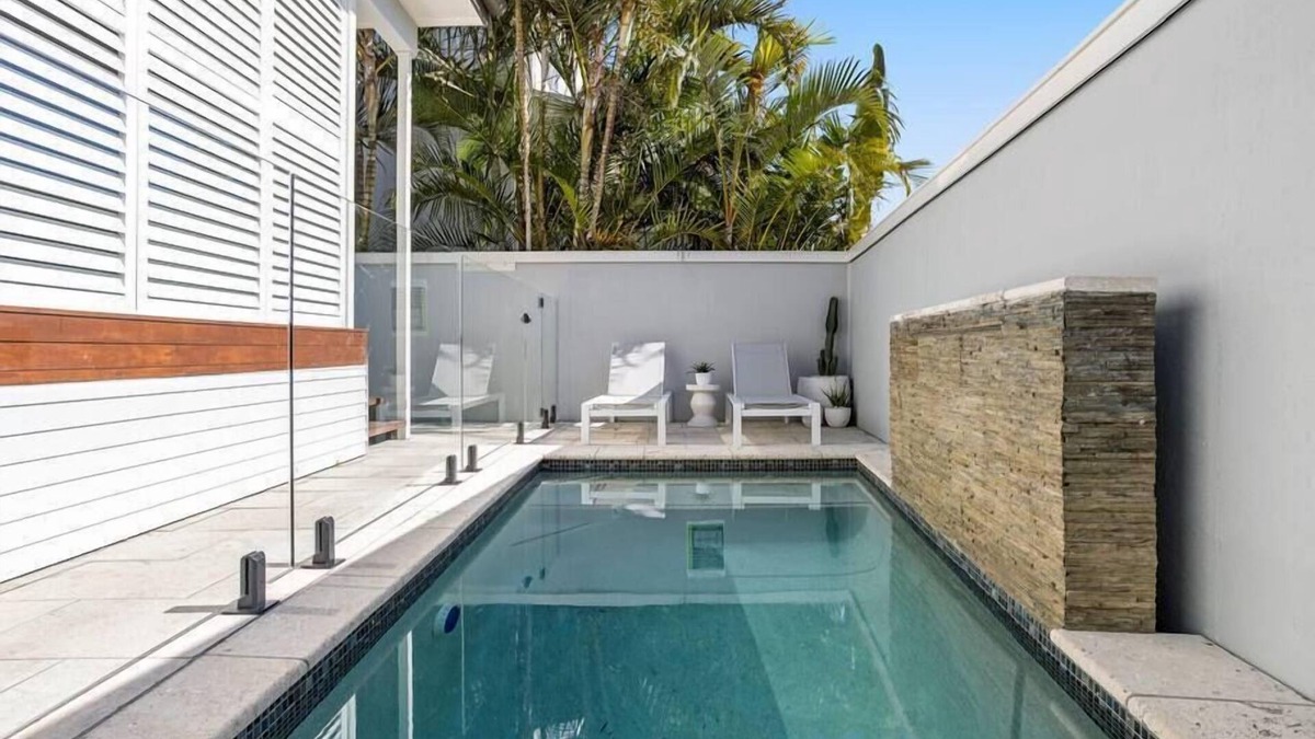 Miami House | Villa Luxe Miami, Heated Pool, 5 min walk to beach