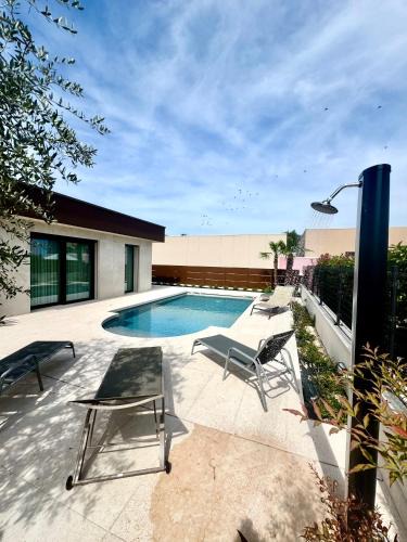 San Benedetto di Lugana Villa | Villa Luxury Jevarò - Peschiera del Garda