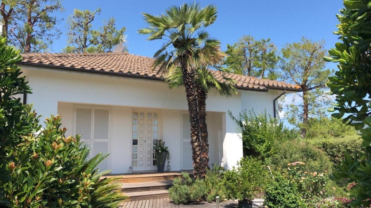 Marcelli Villa | Villa Lyla - Marcelli, elegant villa with garden overlooking the sea