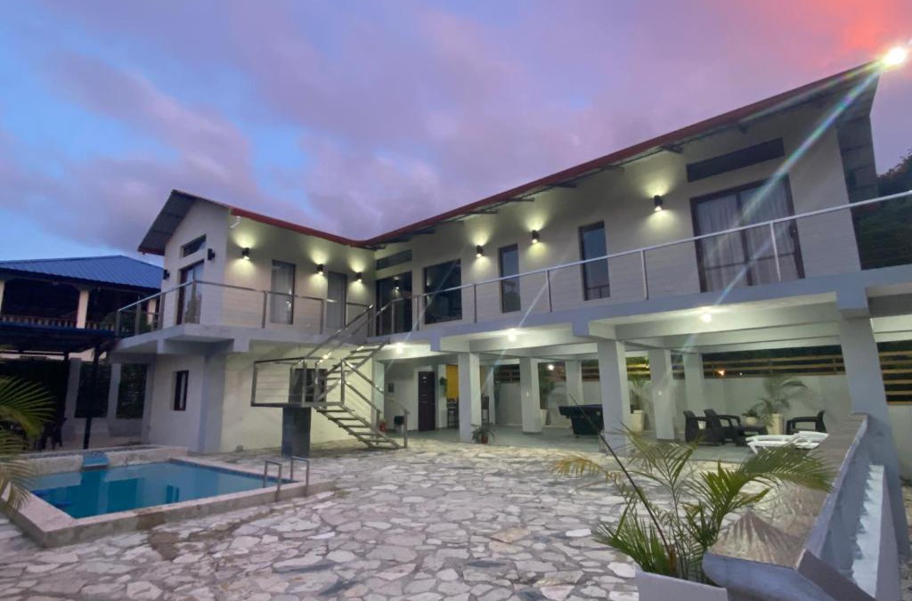 Pinar Quemado Villa | Villa Mónaco Jarabacoa RD