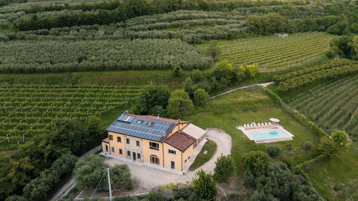 Mezzane di Sotto House | Villa Madamadorè