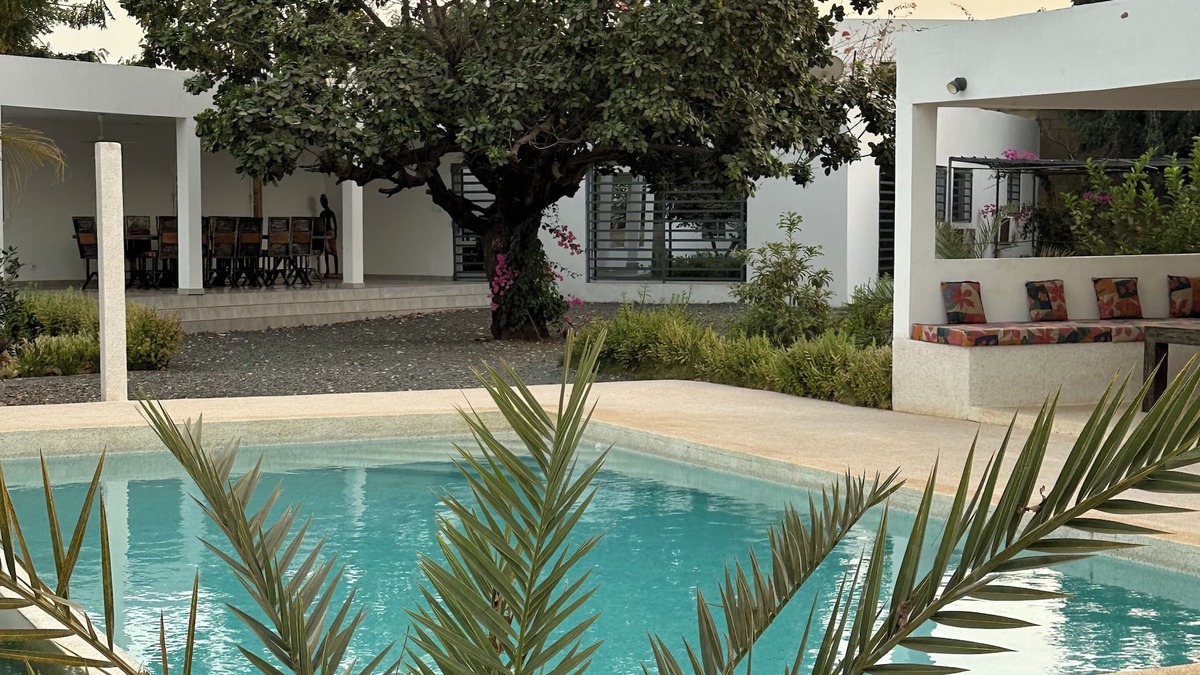 Saly Petite Cote Villa | Villa Maddy sleeps 18 in a private residence. 5 suites in independent bungalows.