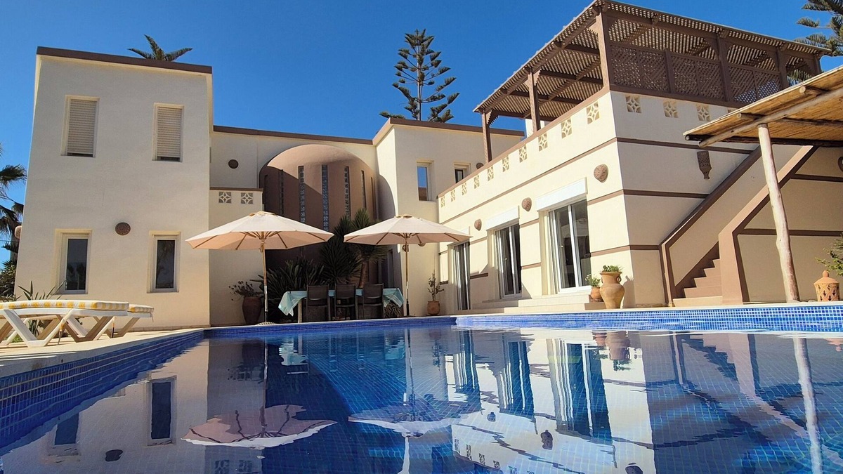 Mirleft Villa | Villa Magnifique 🌞 vue mer à 800m de la Plage 🌸 Avec Personnel de Maison 😎🌴