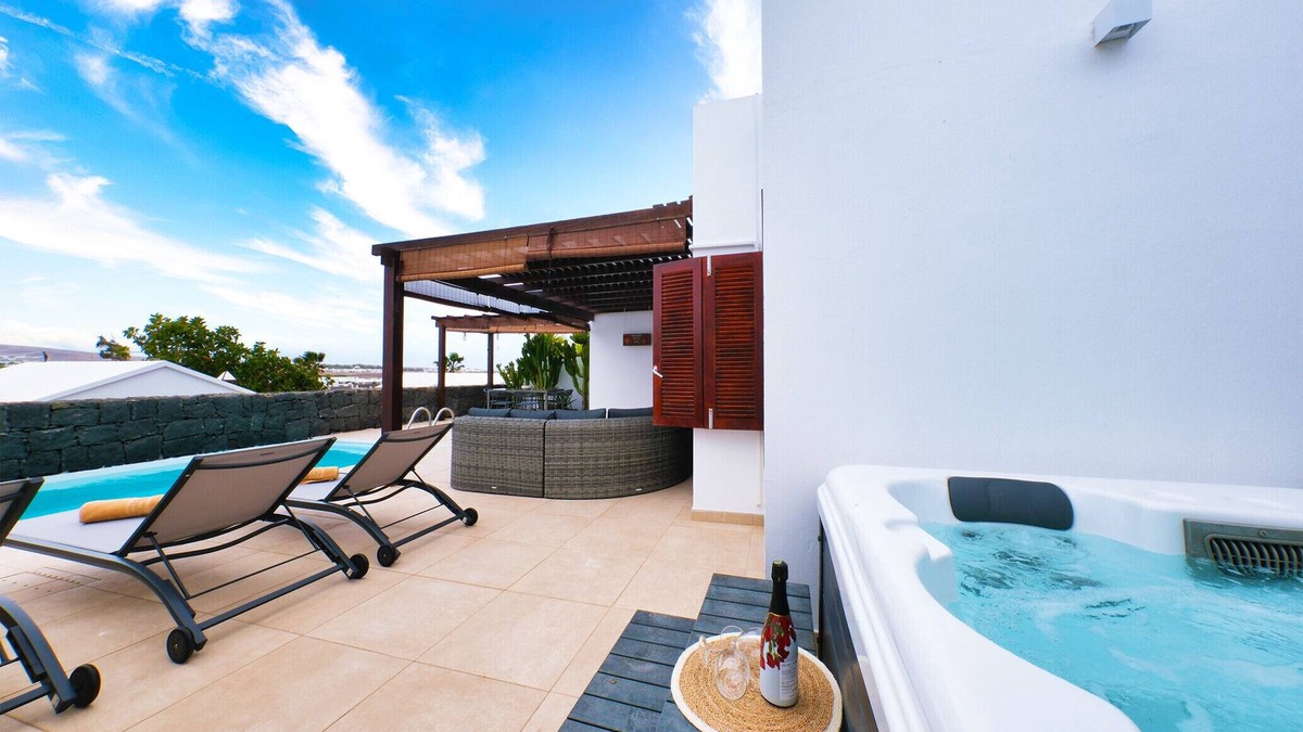 Playa Blanca Ski Chalet | Villa Malolo - Private Pool and Jacuzzi By Lanzarote Vacation Homes