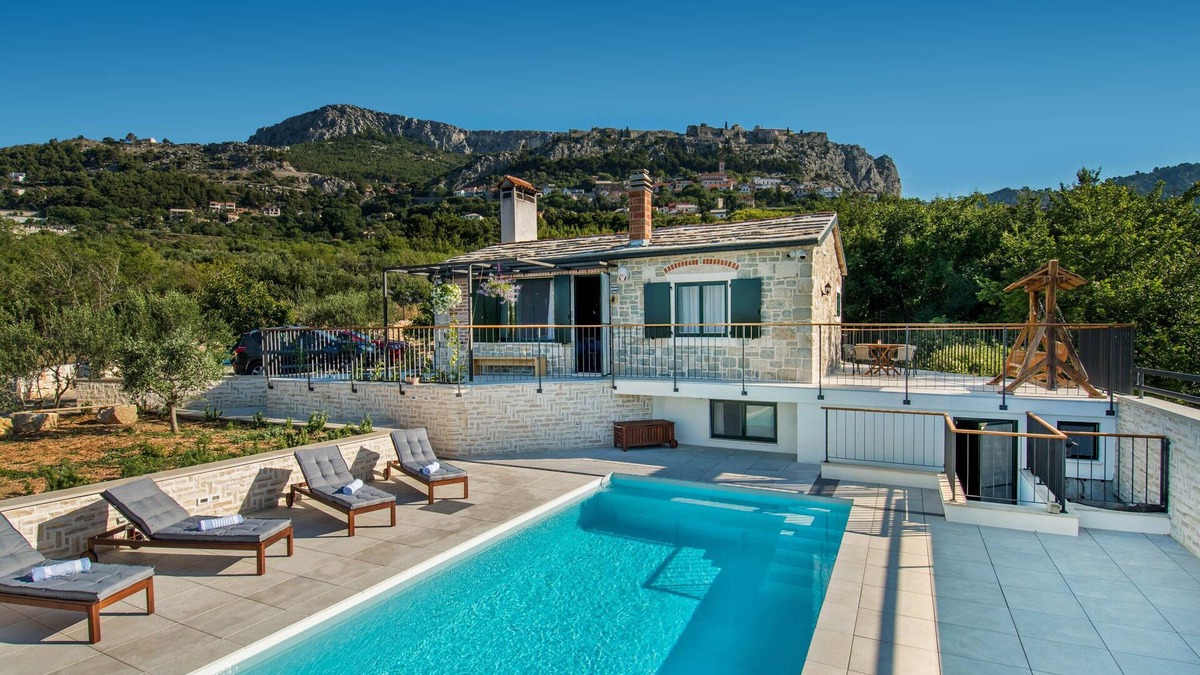 Klis Villa | Villa Manda Korina - Three-Bedroom Villa with Private Pool