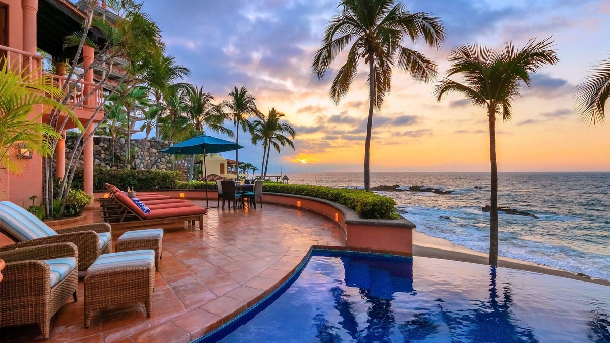 South Shore Hotel Area Villa | Villa Marea Baja (This is directly with the Owner)