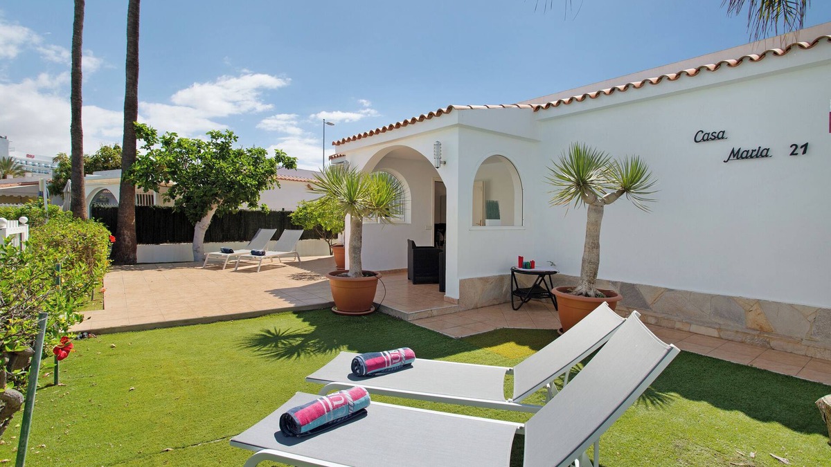 Playa del Ingles Villa | Villa "Maria Maspalomas" with Shared Pool, 2 Private Terraces & Wi-Fi