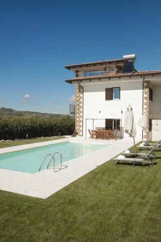 Amorosi Villa | Villa Mariarosaria - Villa di campagna con camino