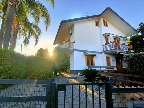 Aci Sant'Antonio House | Villa Mariposa