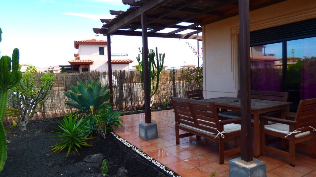 La Oliva Villa | Villa Marta offers has all the services necessary for families and couples