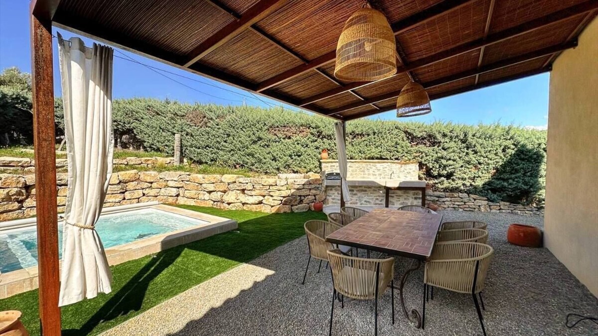 Aups House | Villa Marthe, Maison Entièrement Rénovée Avec Piscine et vue sur le Village