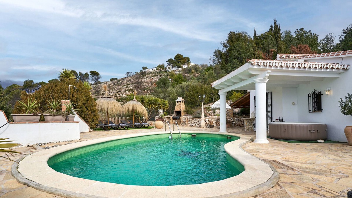 Competa Villa | Villa 'Marvellous Private Cómpeta' with Sea View, Wi-Fi and Air Conditioning