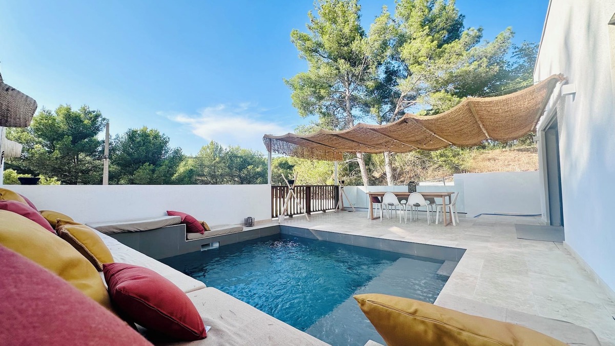 Roquefort-la-Bedoule Villa | Villa Mathaia Cassis, with swimming pool