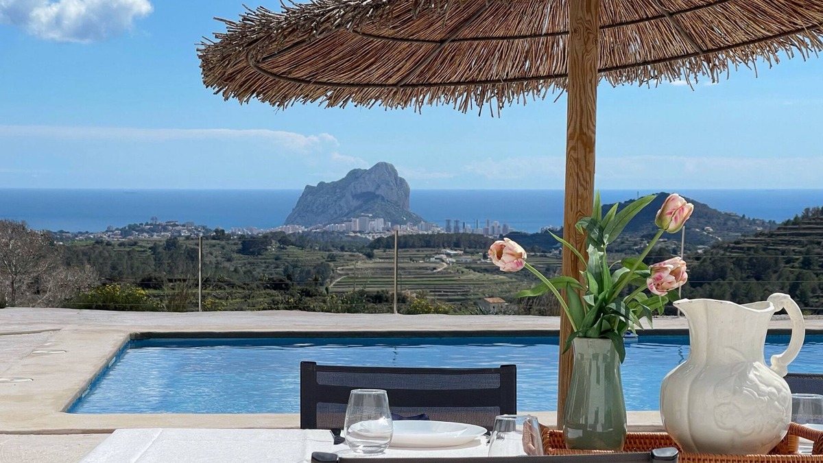 Benissa Cottage | Villa MATIMI in Benissa – Country house with swimming pool, terrace with views, electric car charger and peaceful surroundings