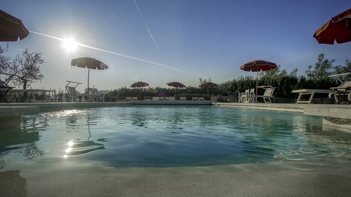 Fucecchio Villa | Villa Maura overlooks a dream vallery in Tuscany. Fantastic Pool, Private Garden