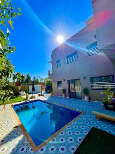 Sidi Abdallah Ghiat Villa | Villa Mazigh & piscine
