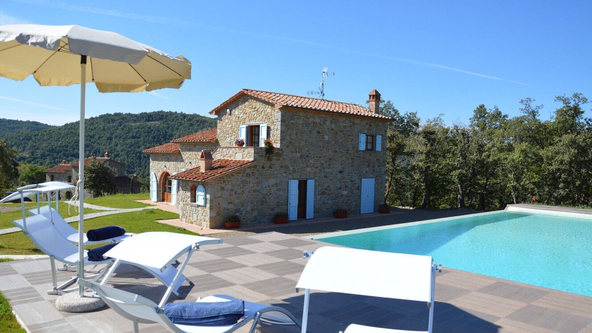 Pieve di Chio Villa | Villa Memento, silence surrounded by nature