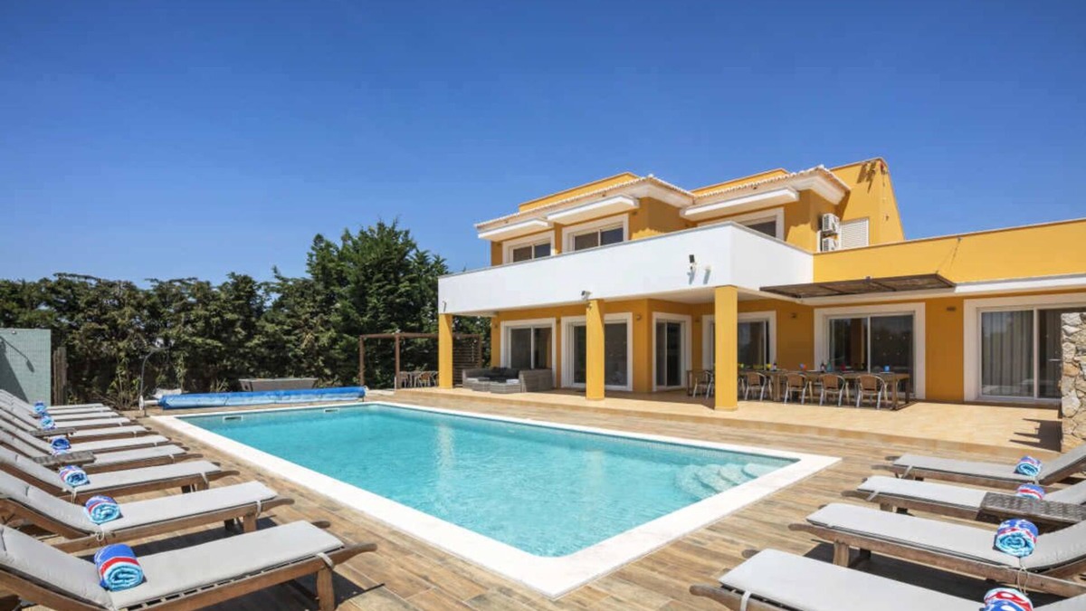 Mato Serrao Villa | Villa Mediterraneo with heatable pool