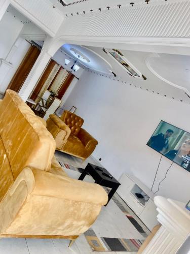 Douala Apartment | Villa meublée trois chambres Bonamoussadi