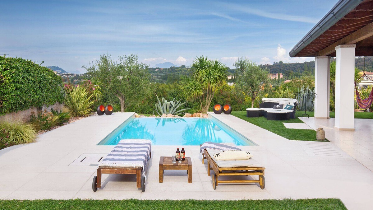 Montioni Villa | Villa Mexico - With Pool and Whirlpool
