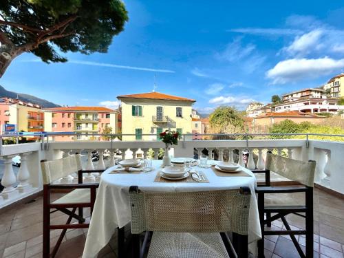 Finalborgo Apartment | [Villa Migliorini] Lusso & Comfort in Finalborgo.