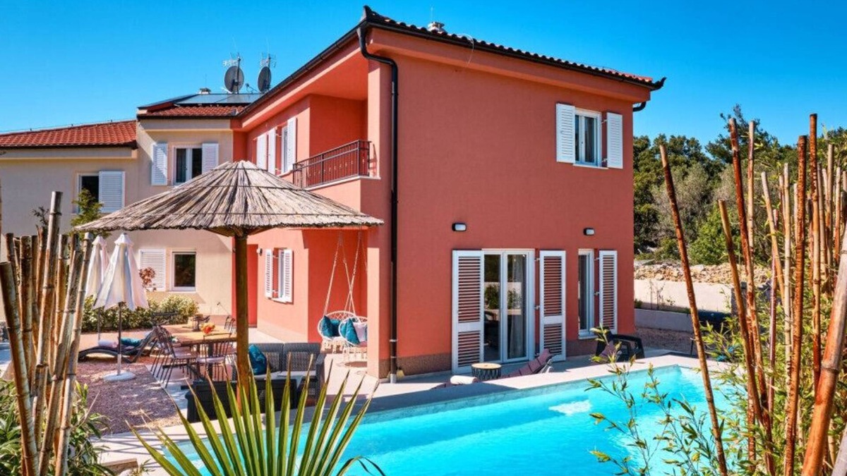 Miholascica Villa | Villa Miholašcica 1 on Island Cres by Villas Guide