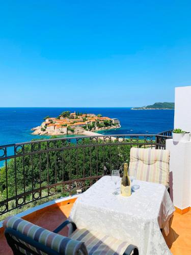 Sveti Stefan Apartment | Villa Milan