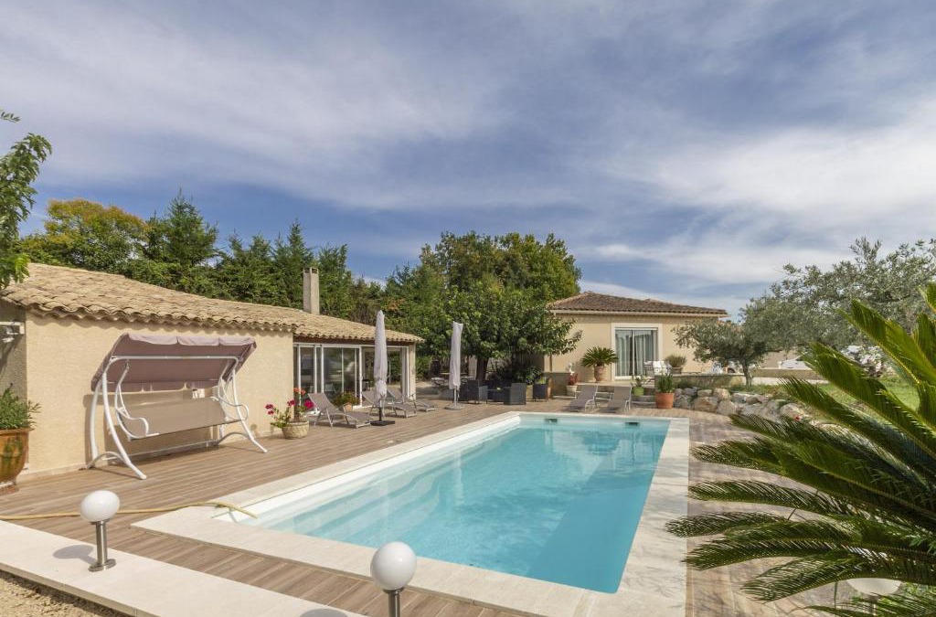 Noves Villa | Villa Mireillo