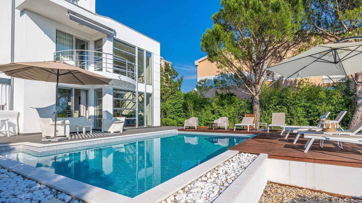 Dramalj Villa | Villa mit Pool und Whirlpool