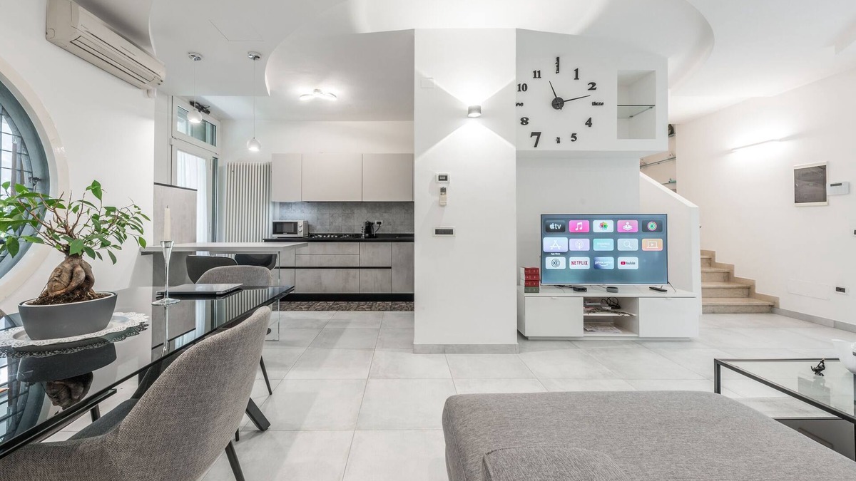 Saliceto Panaro Villa | Villa @Modena w/garden & parking