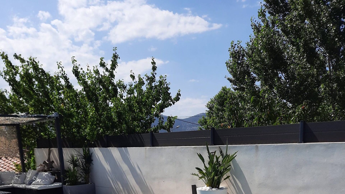 Quissac Villa | Villa Moderne Spacieuse au Calme Avec Piscine et vue sur la Montagne Coutach