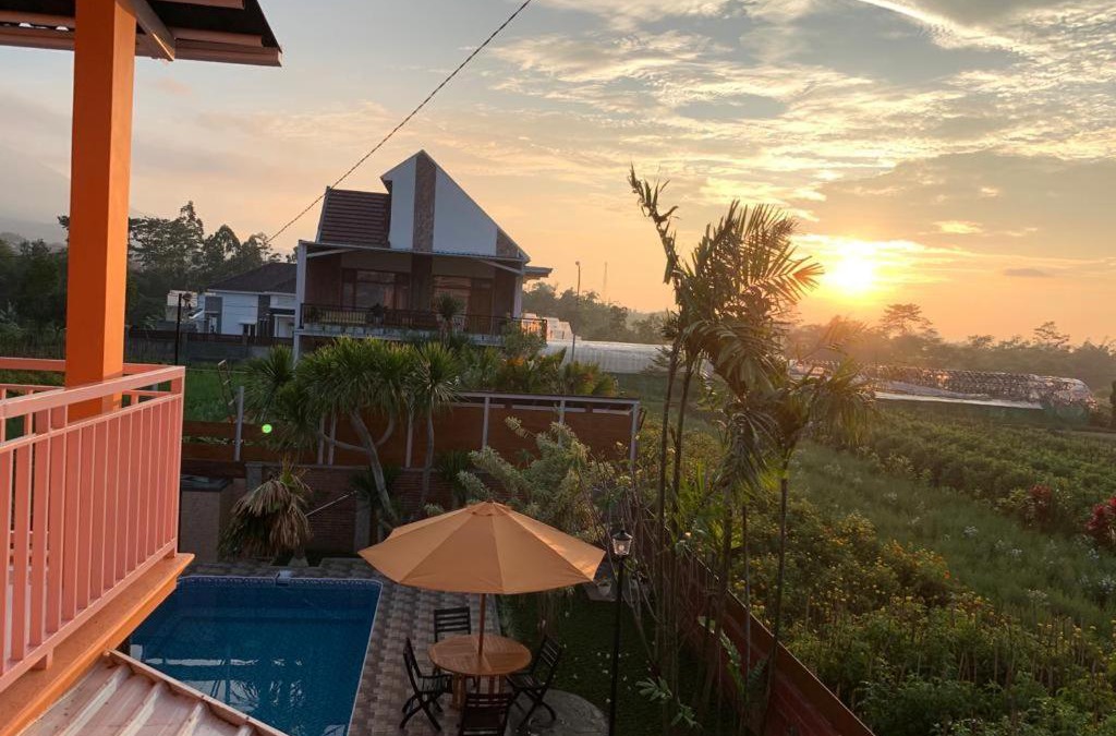 Sidomulyo Villa | Villa Montebello Batu