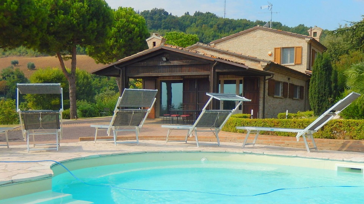 Fano Villa | Villa Montegiove, villa with private pool 3Km from the beach in Fano