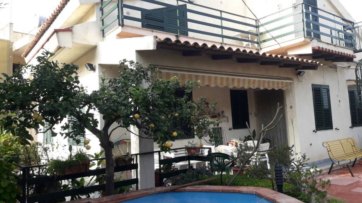 Avola Villa | Villa Mora on two levels 50 meters from the sea - wi-fi