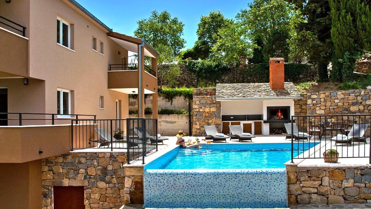 Omis House | Villa Mosor with heated saltwater pool and sauna