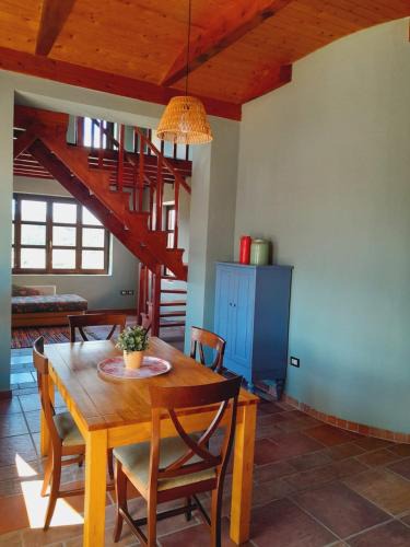 Tirana House | Villa Mugs