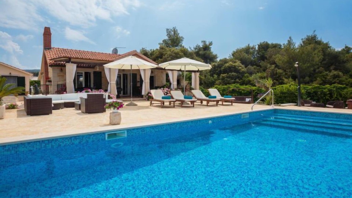 Supetar House | Villa Mutnik by Interhome