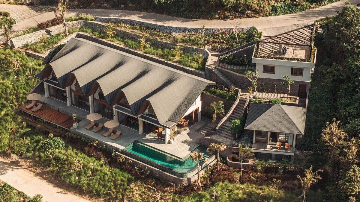 Praya Barat Villa | Villa Nabu - 5 Bedroom at Tampah Hills