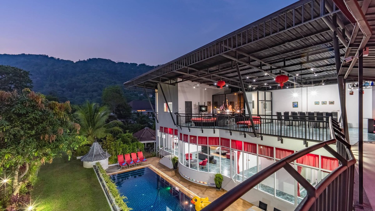 Chalong Villa | Villa Nap Dau 10 Bedrooms