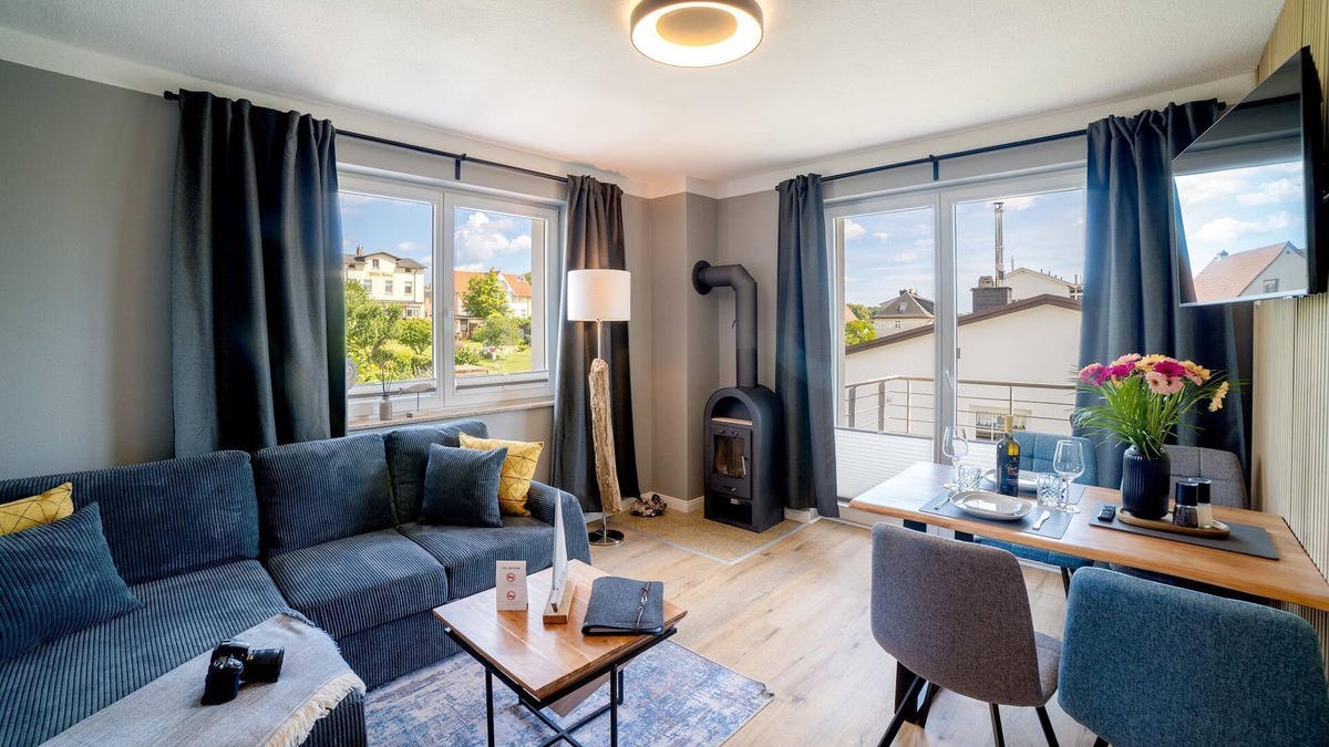 Sassnitz Apartment | Villa Nause OG1 - Meerblick, Sauna, Whirlpool, Kamin - Ferienwohnung - OG 1
