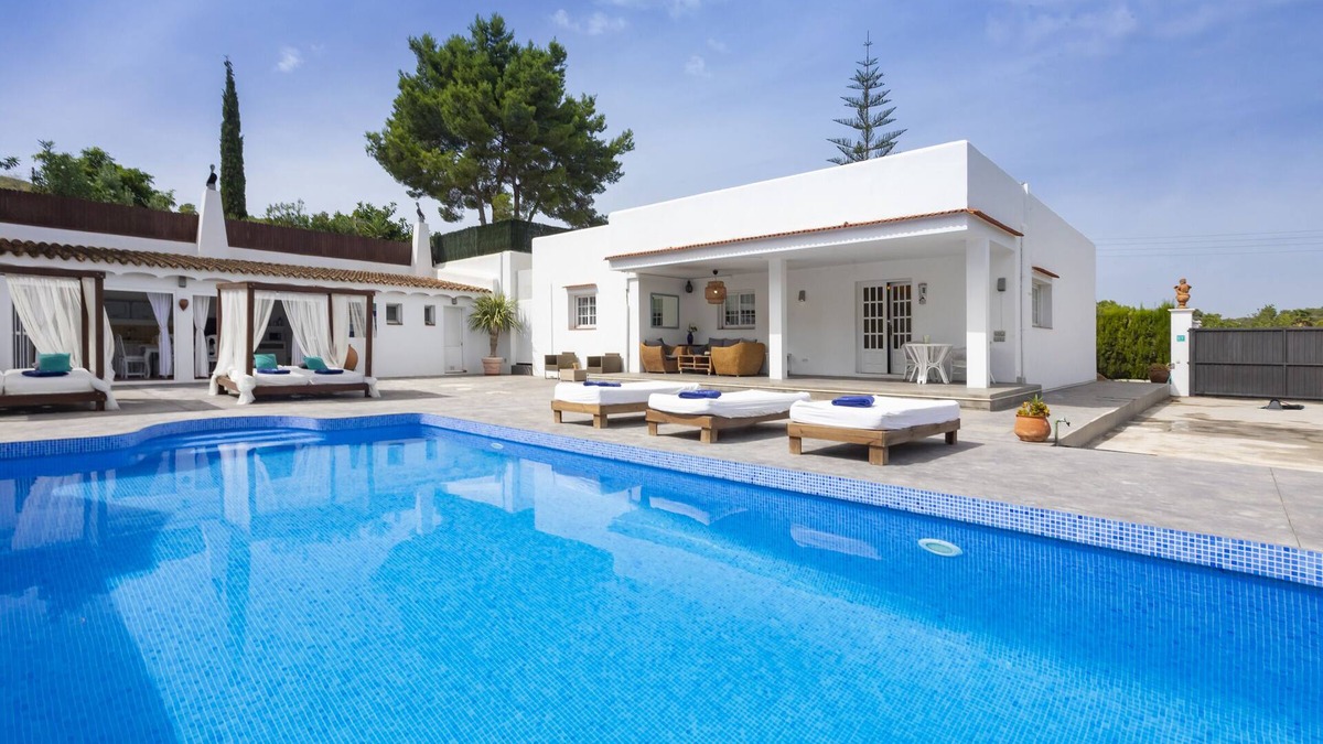 Sant Rafael de Sa Creu Villa | Villa near Ibiza Town Sleeps 10