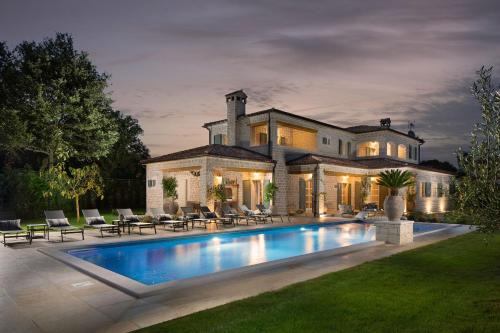 Korenici Villa | Villa Nevija u Ladicima for 10 people with sea view & sports complex in Central Istria