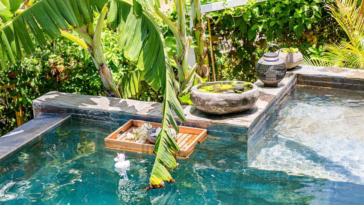 Le Moule Villa | Villa Niaouli zen atmosphere and lush nature