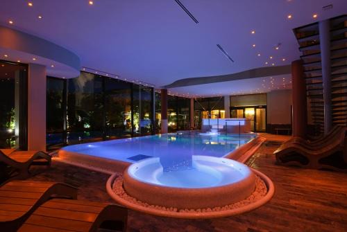Riva del Garda Hotel | Villa Nicolli Romantic Spa Resort - Adults Only